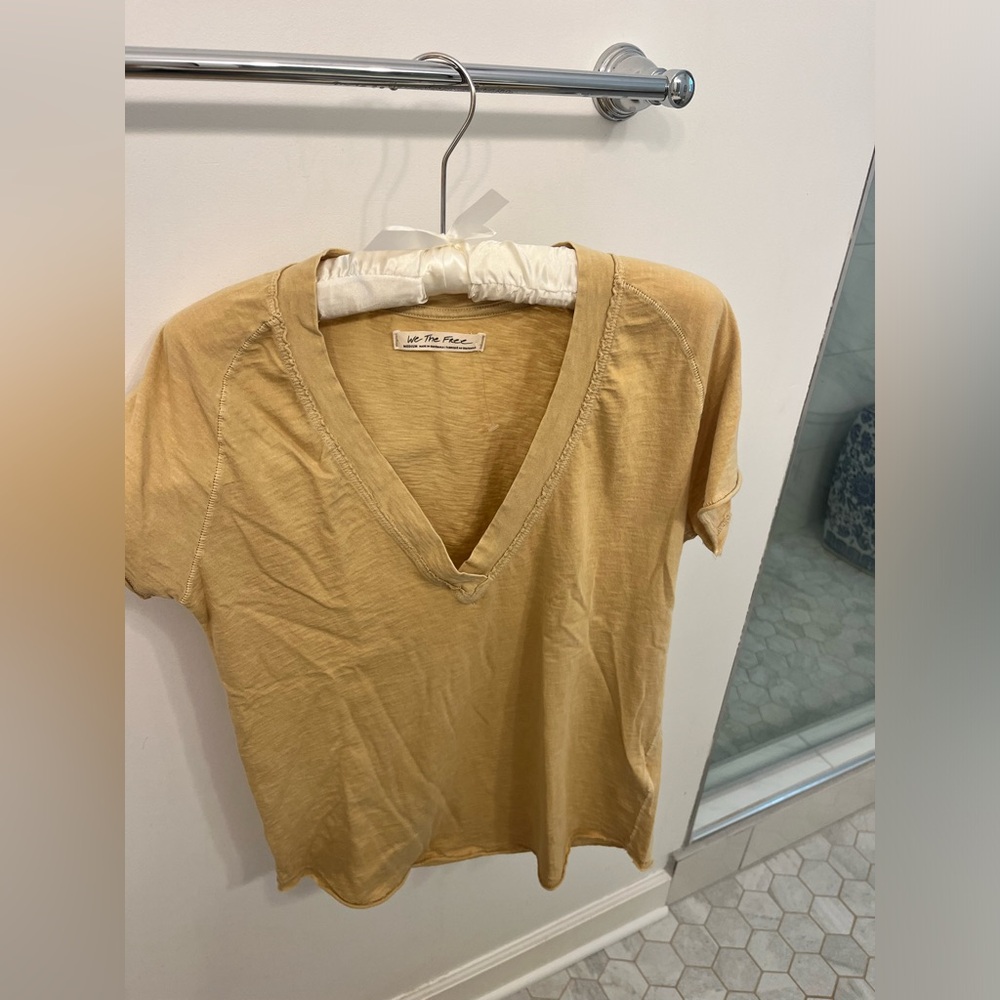 Yellow vneck